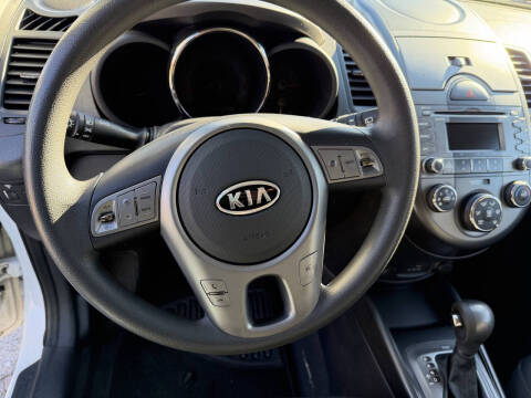 2011 Kia Soul +