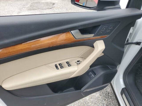 2022 Audi Q5 e quattro S line Prem Pl 55 TFSI