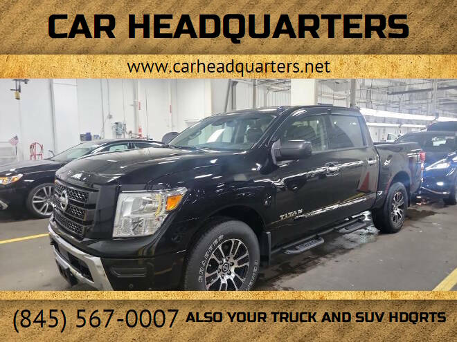 2021 Nissan Titan SV's photo