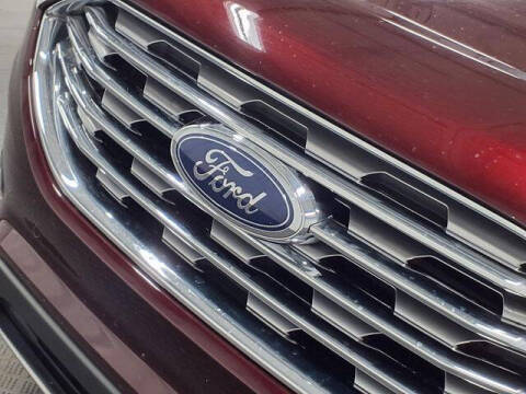 2023 Ford Edge Titanium
