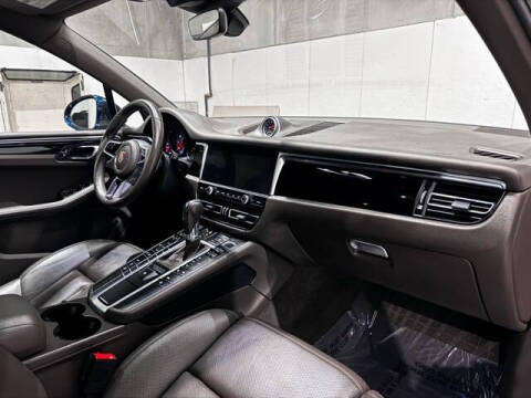 2020 Porsche Macan S