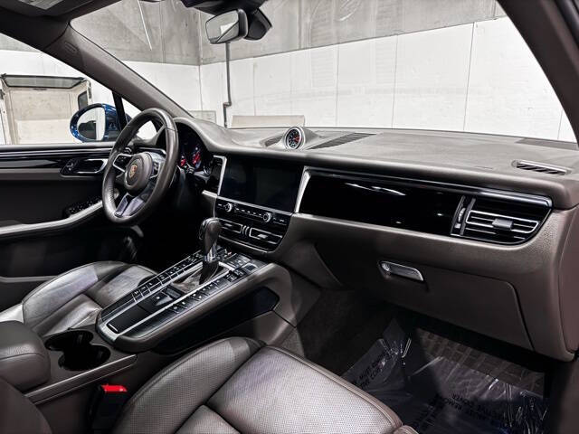 2020 Porsche Macan S