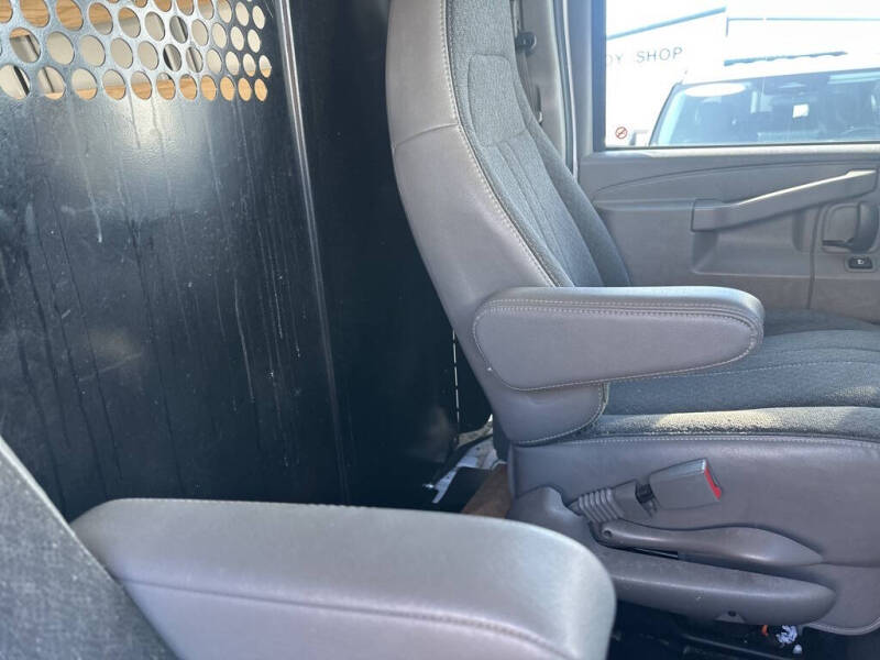 2024 GMC Savana 2500