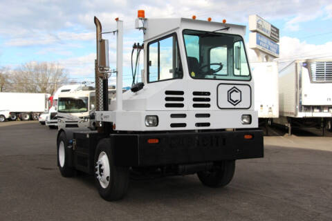2014 Capacity TJ5000 DOT Yard Spotter