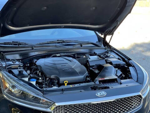 2019 Kia Cadenza Premium