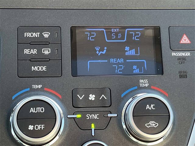 2020 Toyota Sienna XLE Premium 8-Passenger