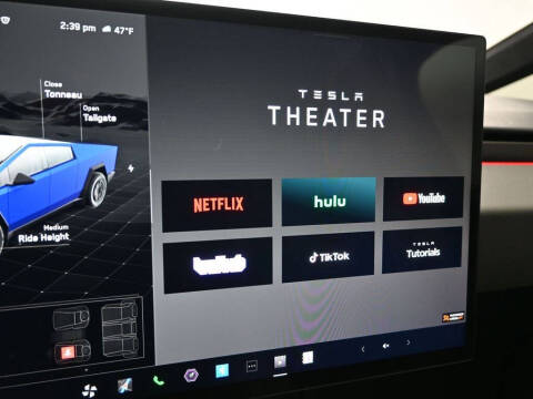 2025 Tesla Cybertruck