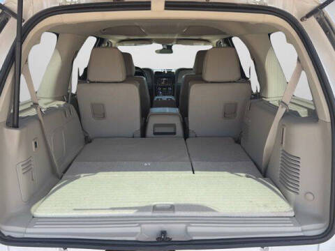 2017 Lincoln Navigator Select