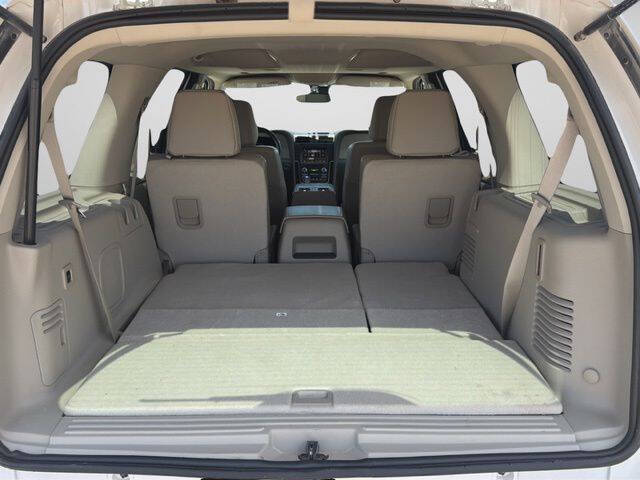 2017 Lincoln Navigator Select