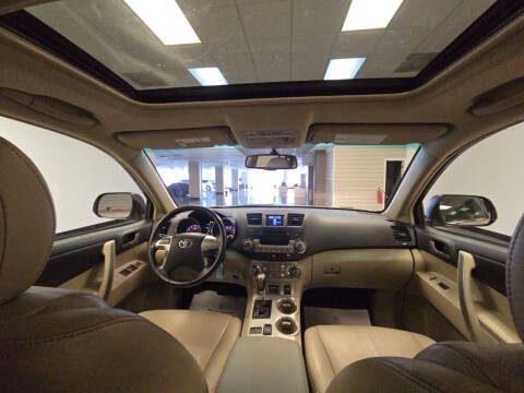 2012 Toyota Highlander SE