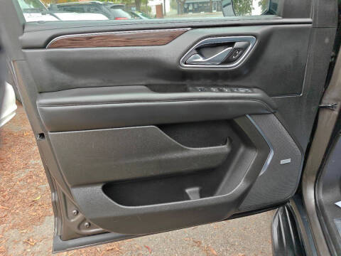 2021 Chevrolet Suburban LT