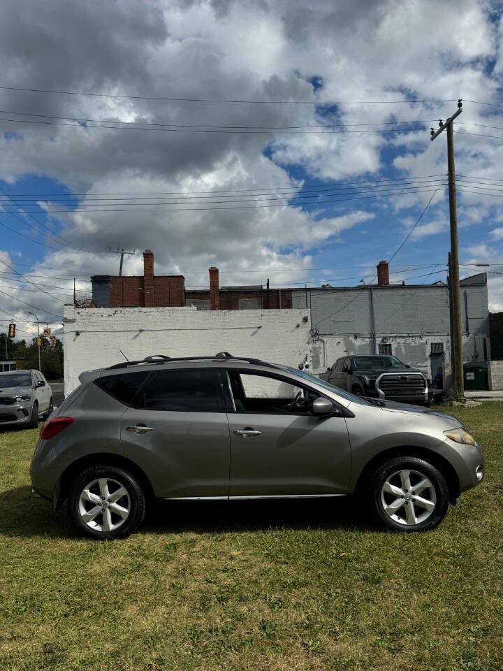 2009 Nissan Murano for sale at H & H AUTO GROUP in Detroit, MI