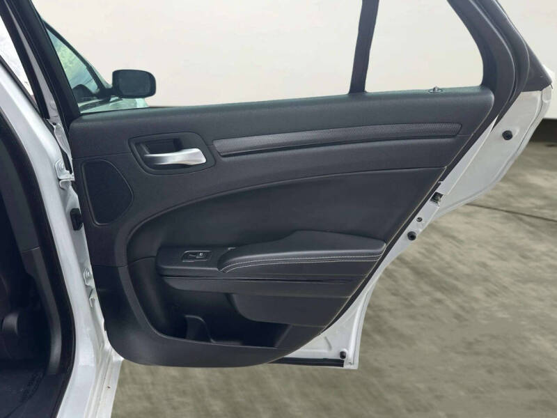 2015 Chrysler 300 S