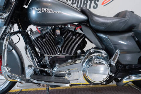 2014 Harley-Davidson Street Glide Special