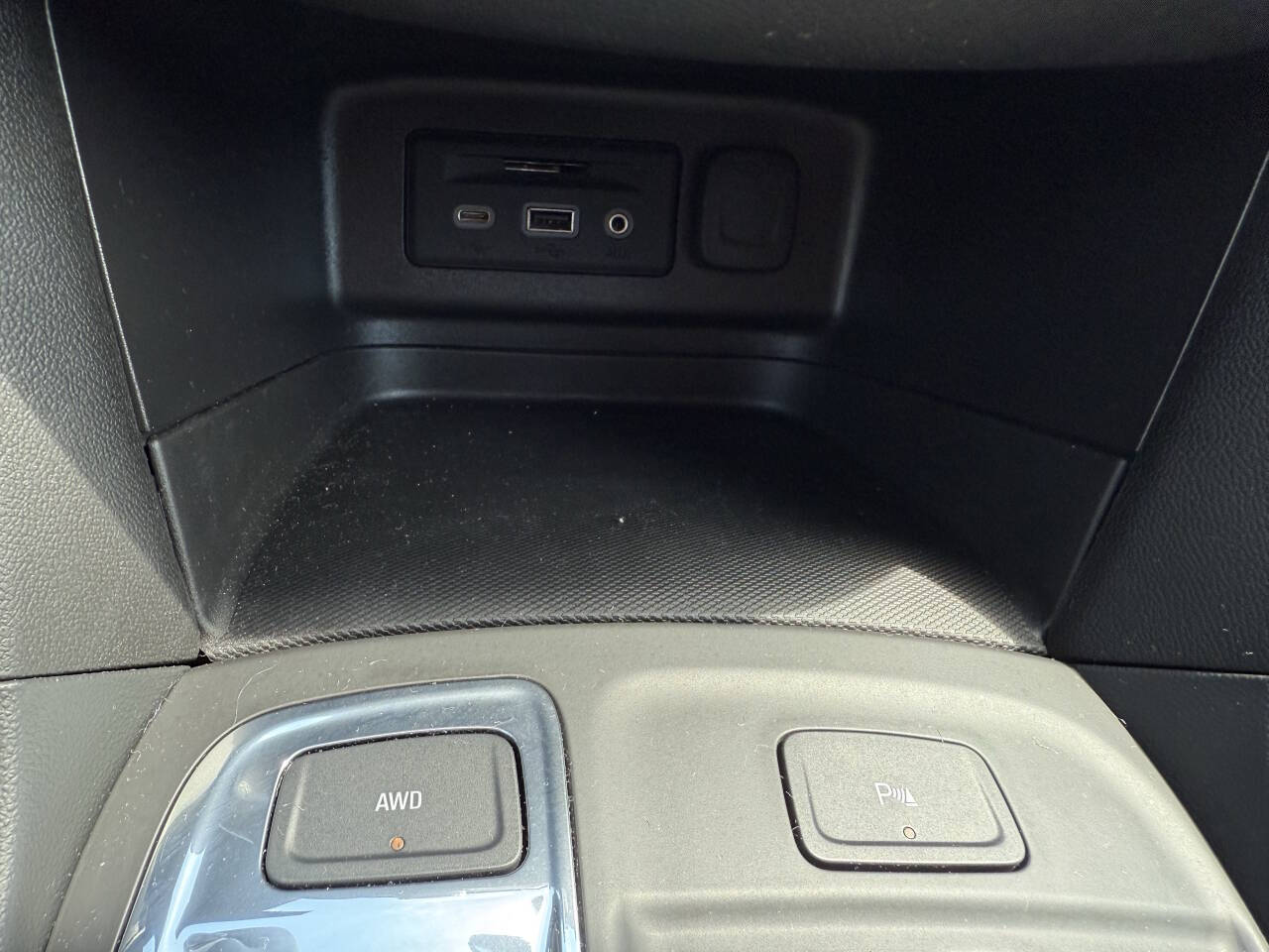 2024 Chevrolet Equinox photo 22