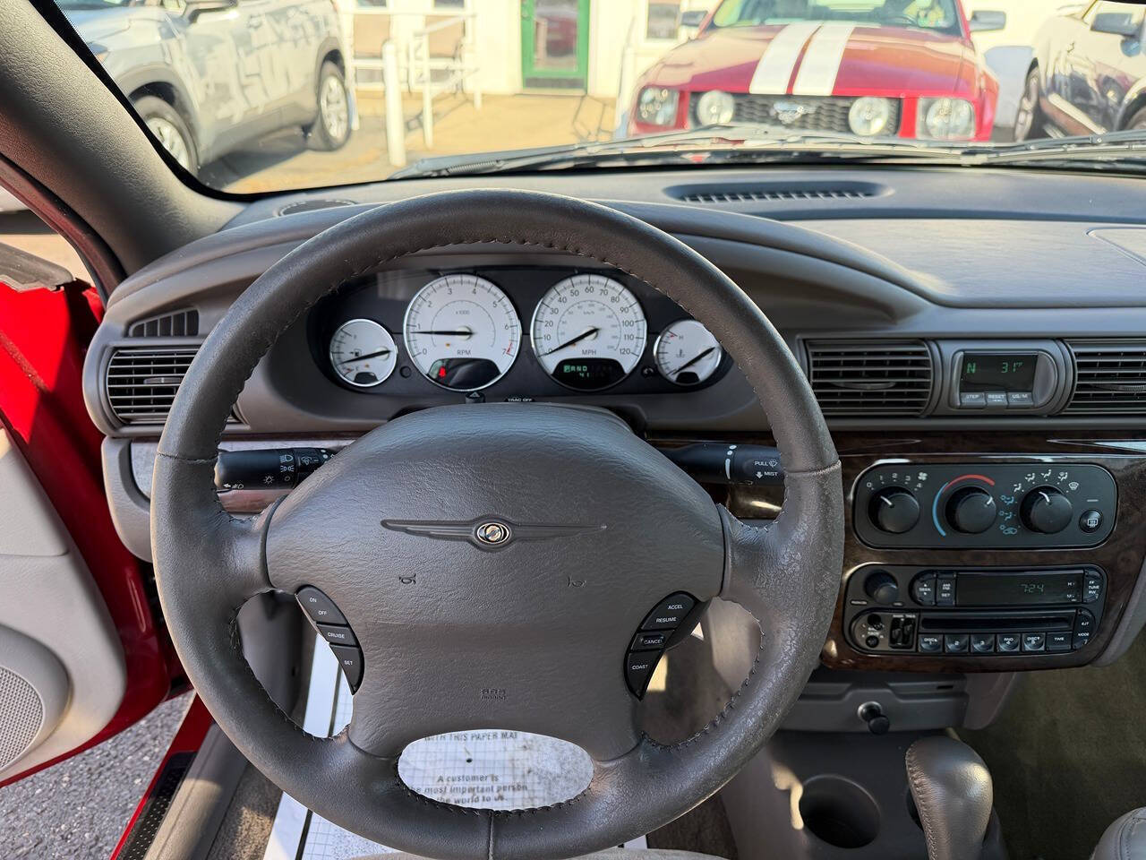 2004 Chrysler Sebring 16