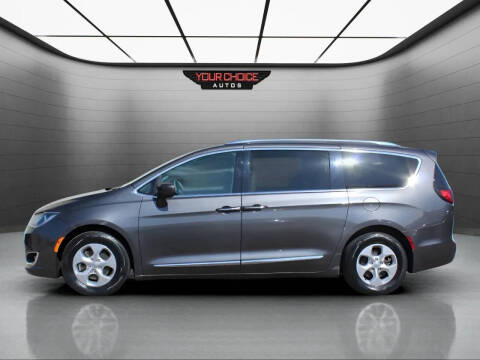 2017 Chrysler Pacifica Touring-L Plus