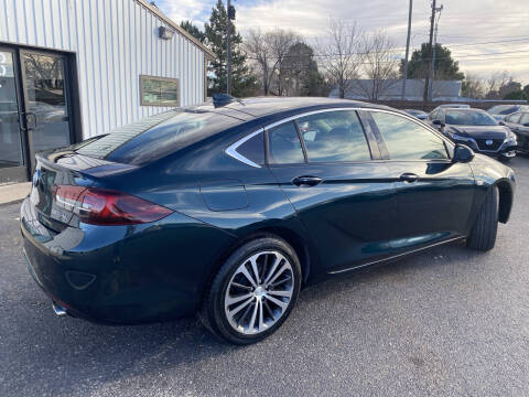 2018 Buick Regal Sportback Essence