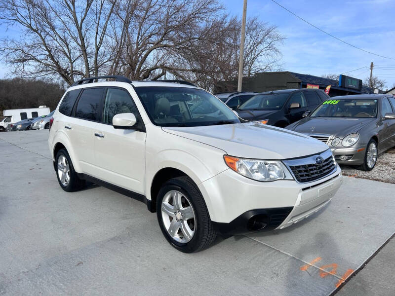 2009 Subaru Forester for sale at Dutch and Dillon Car Sales in Lee's Summit MO