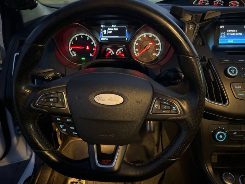 2017 Ford Focus ST