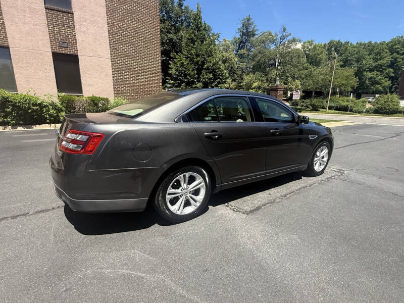 2015 Ford Taurus SEL