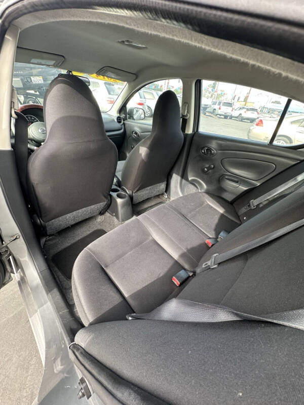 2014 Nissan Versa 1.6 S Plus