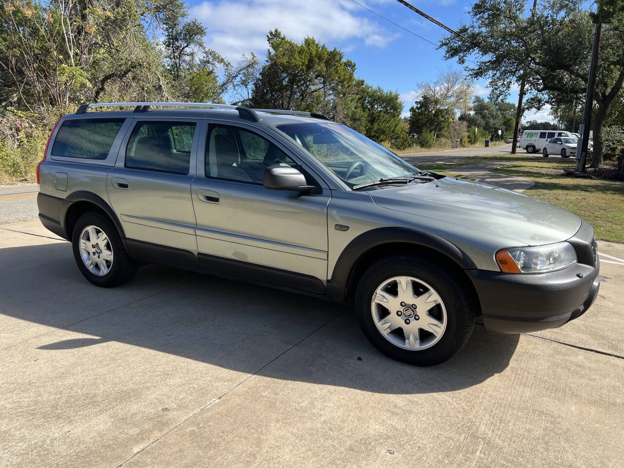 Used Car 2006 Volvo Xc70  Base Awd 4dr Wagon For Sale Under $10,000 In Austin, Texas