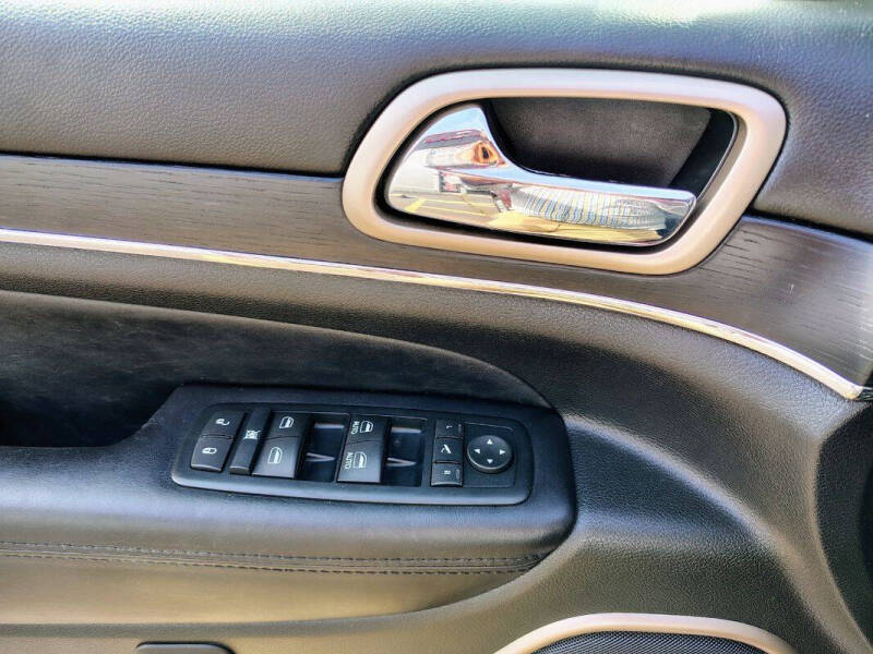 2016 Jeep Grand Cherokee Summit