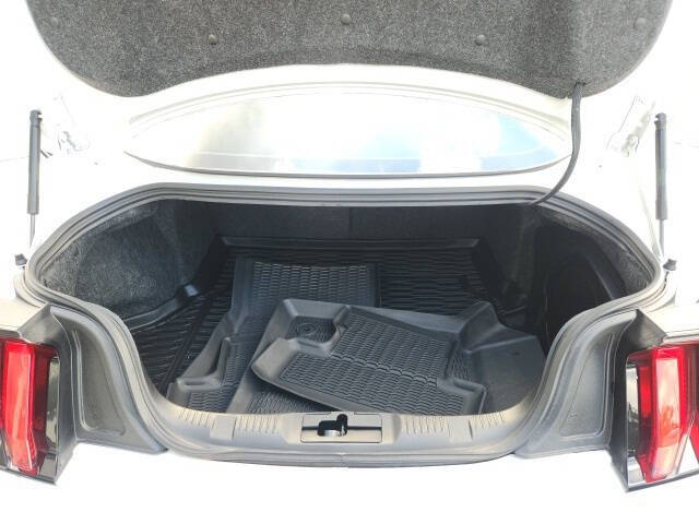 2022 Ford Mustang Mach 1