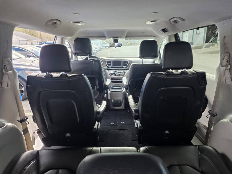 2018 Chrysler Pacifica Touring L