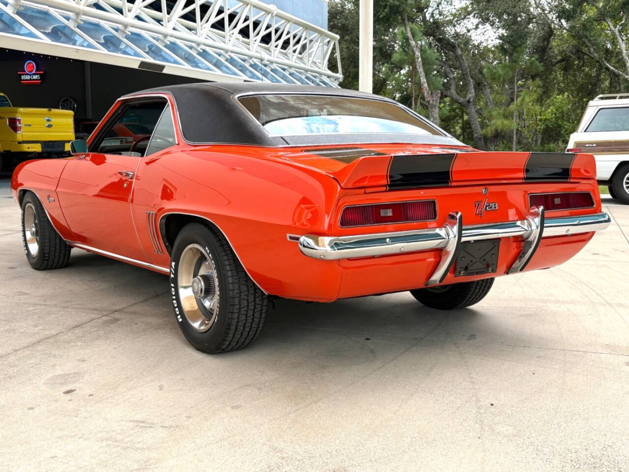 1969 Chevrolet Camaro 10
