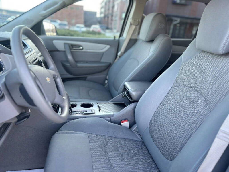 2016 Chevrolet Traverse LS