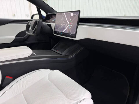 2023 Tesla Model X Plaid