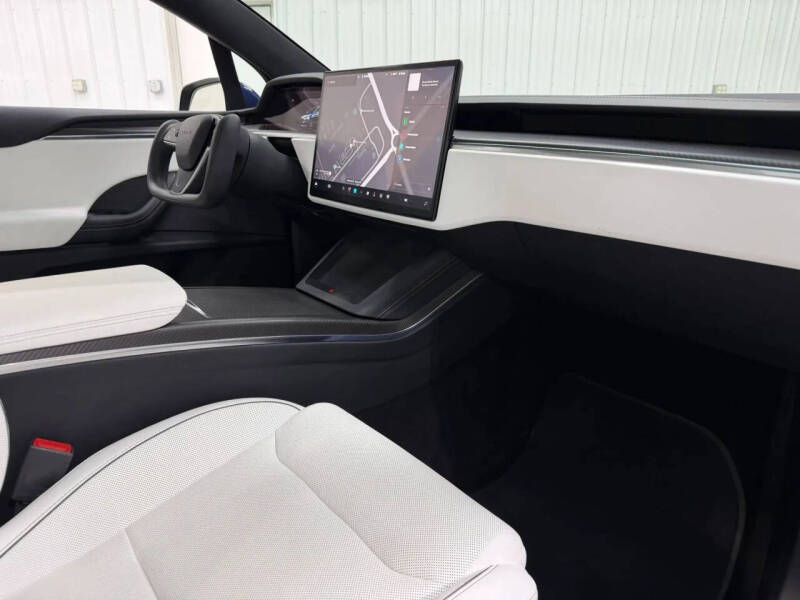 2023 Tesla Model X Plaid