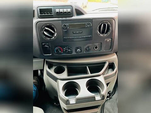 2012 Ford E-Series E-450 SD