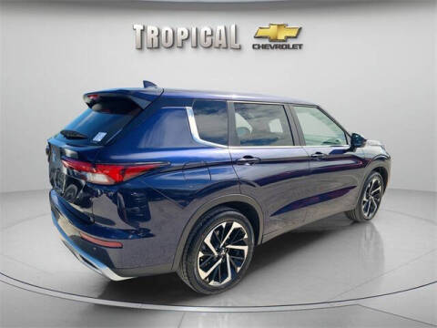 2024 Mitsubishi Outlander SE