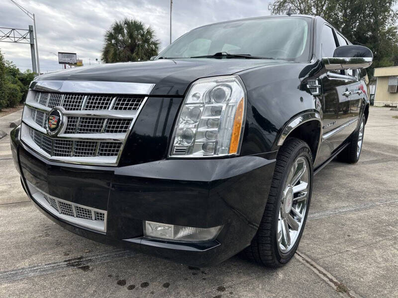 2011 Cadillac Escalade ESV Platinum Edition's photo