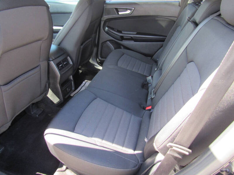 2017 Ford Edge SE