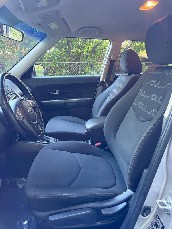 2013 Kia Soul +