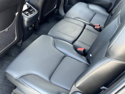 2022 Volvo XC90 T5 Momentum