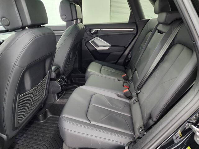 2024 Audi Q3 quattro S line Premium 45 TFSI