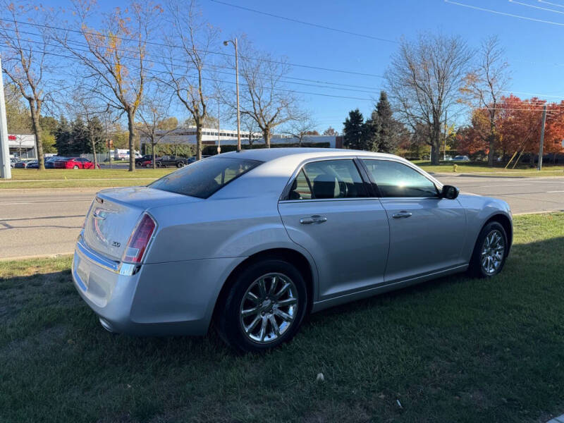 2012 Chrysler 300 Limited