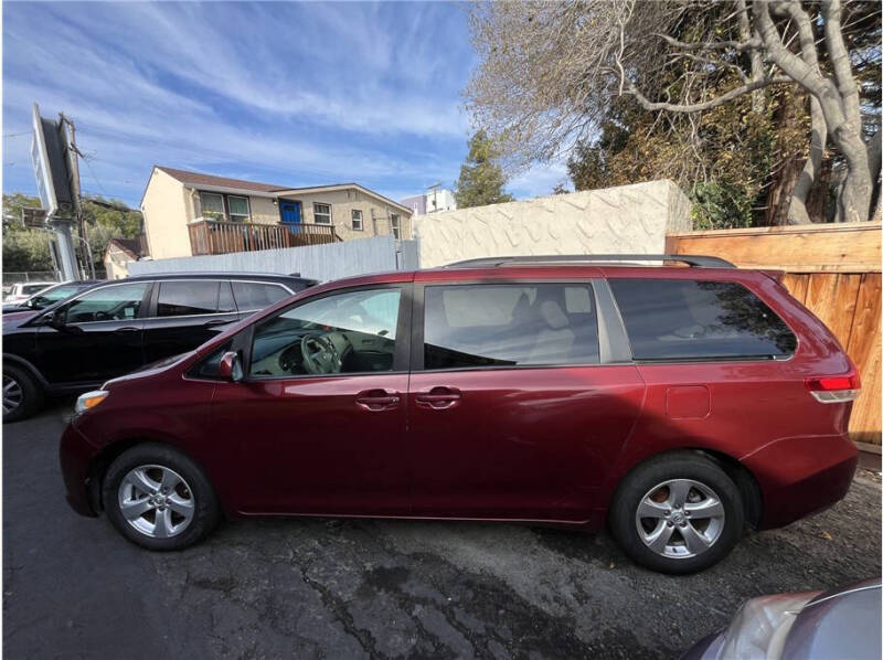 2013 Toyota Sienna