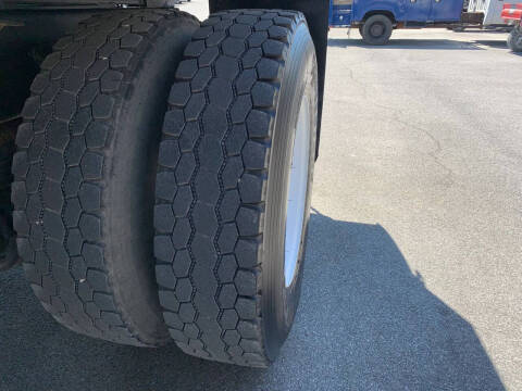 2016 Freightliner M2 106