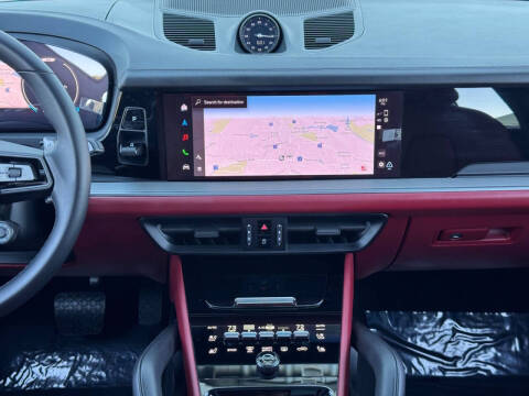 2024 Porsche Cayenne E-Hybrid