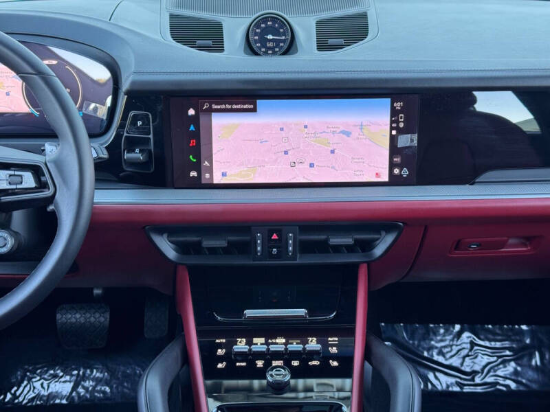 2024 Porsche Cayenne E-Hybrid