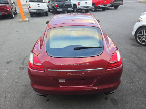 2011 Porsche Panamera 4