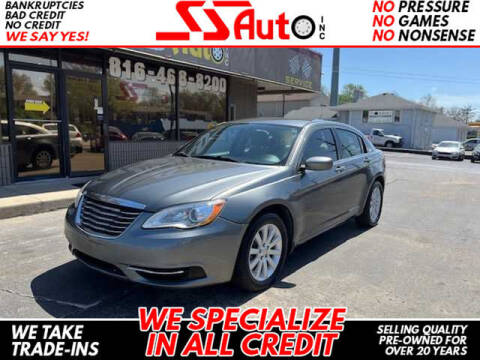 2013 Chrysler 200 for sale at SS Auto Inc in Gladstone MO