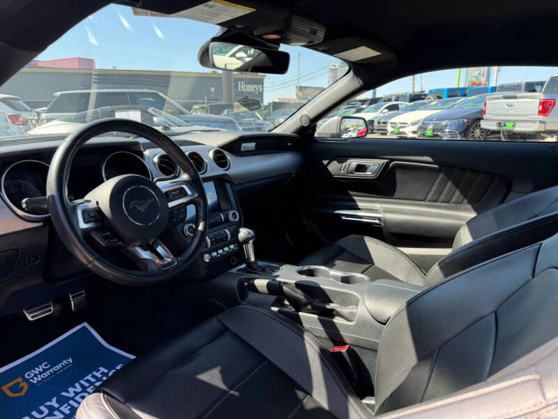 2022 Ford Mustang