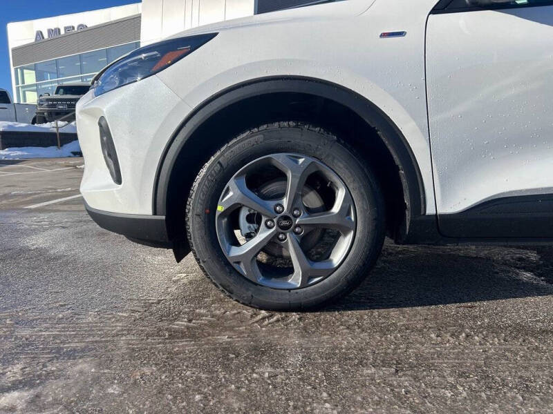 2026 Ford Escape Hybrid ST-Line Select